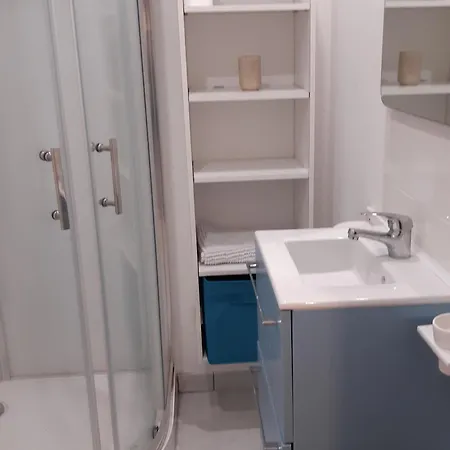 Maison Confortable Pour 8 Pers. A Barbatre, Pres De La - Fr-1-823-97 Feriehus